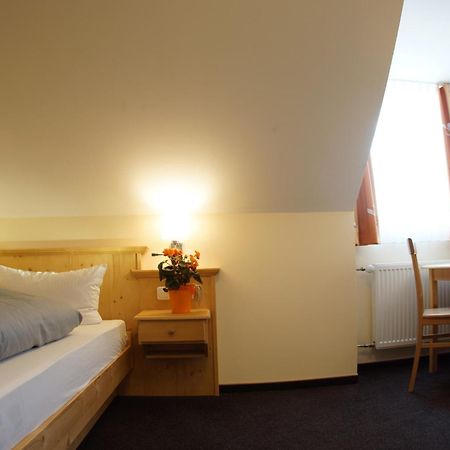 Landhotel Graetz Emmering  الغرفة الصورة