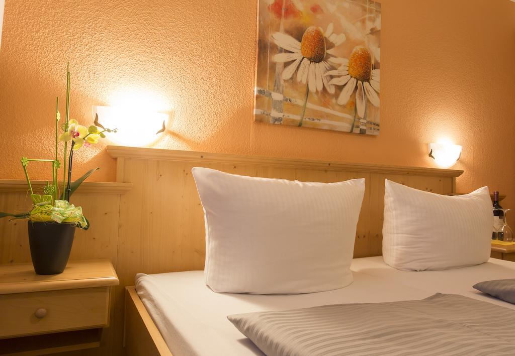 Landhotel Graetz Emmering  الغرفة الصورة